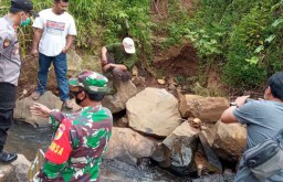 Tengkorak Manusia Ditemukan di Sungai Banaran Ponorogo