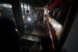 Toko Buku di Surabaya Dibobol Maling, Uang Jutaan Rupiah Raib