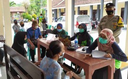 Pacu Vaksinasi Bagi Lansia di Banyuwangi, Bupati Ipuk Siapkan 45 Puskesmas