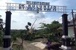66 Warga Dinyatakan Terpapar Covid-19, Jalan Desa di Madiun ini Ditutup Portal