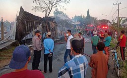 Gudang Mebel di Kota Pasuruan Meledak, Rumah dan Dua Kendaraan Hangus Terbakar
