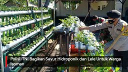 Video: Polisi-TNI Bantu Warga Isoman