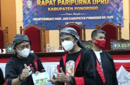 Buku Sejarah DPRD Dilaunching di Hari Jadi Ponorogo ke 525