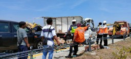 Satu Truk dan Dua Mobil Terlibat Kecelakaan di Tol Jombang, 2 Orang Luka