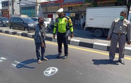 Pilihan Pembaca: Pemotor Tewas Terlindas Truk hingga Pabrik PT Mertex Terbakar