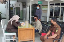 Kasus Kakek Mojokerto Setubuhi Siswi SMP hingga Hamil Dilimpahkan ke Jaksa