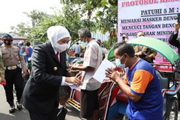 Klaim Kepuasan Warga Jatim Terhadap Gubernur Khofifah Capai 82,8 Persen