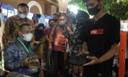 Produk Alas Kaki Kota Mojokerto Curi Perhatian di Indo Smart City Expo 2021