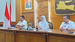 Gubernur Khofifah Minta Hiburan Malam di Jatim Tutup Sementara