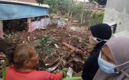 Sungai di Pasuruan Meluap, 6 Rumah Warga Hanyut Diterjang Banjir