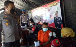 Antisipasi Penularan Covid, 85 Tahanan Polres Pasuruan Divaksin