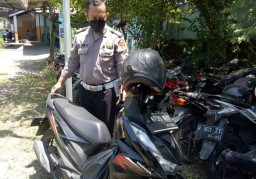 Pilihan Pembaca: Kakak Tewas saat Antar Adik ke Sekolah hingga Laka Beruntun