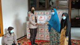 Peringati HUT ke 25, Akabri Angkatan 1996 di Surabaya Sebar Sembako