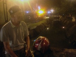 Ternyata Banyak Kendaraan Nyebur ke Sungai Itu