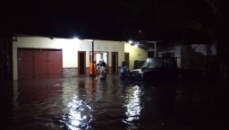 Sungai Antogan Meluap, Puluhan Rumah Terendam Air