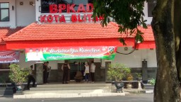 Tiga Pejabat Pemkot Blitar Diperiksa KPK Terkait Kasus Fee Wali Kota
