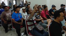 Posko Ojek Online di Terminal Seloaji Disoal Sopir Angkutan Desa 