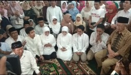 Menang versi Quick Count, Khofifah Sibuk Terima Tamu