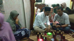 Kunjungi Rumah Korban Lion Air, Gus Ipul Disambut Derai Air Mata