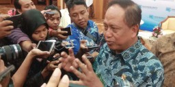 Menristekdikti Ingin Terima Dosen Berkualitas Melalui Tes CPNS