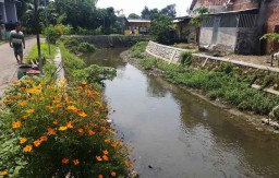 Begini Dahsyatnya 'Doa Cepat Meninggal Bagi Pembuang Sampah di Sungai'