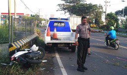 Hendak Pulang Nyoblos, Pasutri asal Surabaya Kecelakaan di Pasuruan