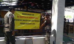 Tidak Berizin, Sebuah Bangunan di Probolinggo Disegel