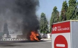 Sebuah Mobil Minibus Ludes Terbakar di SPBU Probolinggo