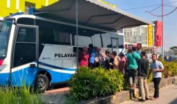 Pelayanan Sempat Terhenti, SIM Keliling di Gresik Kembali Beroperasi