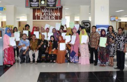 Puluhan UMKM di Gresik Kini Kantongi Izin Usaha Mikro Kecil
