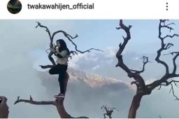 Viral Video Perempuan Panjat Pohon di Gunung Ijen