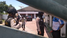 Giliran Rumah Dua Anggota DPRD Tulungagung Digeledah KPK