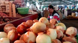 Jangan Khawatir, Stok Bawang Bombai di PIOS Dipastikan Aman