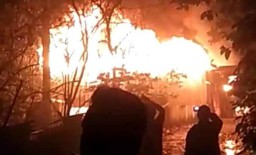 Diduga Korsleting, Gudang Pakan Ternak di Probolinggo Ludes Terbakar