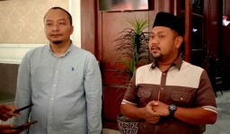 Imbas Corona, Dewan Berdayakan Perajin Kopiah di Gresik Bikin Masker