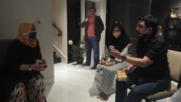UMKM Surabaya Keluhkan Turunnya Omset ke Machfud Arifin Imbas Corona