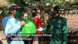 Video: PKB Ponorogo Bagikan Ribuan Paket Sembako