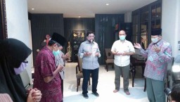 Ustaz dan Ustazah di Surabaya Ini Kagumi Machfud Arifin