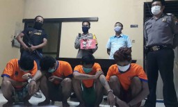 Asyik Pesta Sabu, Komplotan Curanmor di Surabaya Digerebek