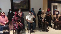 Diwaduli UMKM, Lita Machfud Arifin: Disiapkan Minimarket per Kelurahan