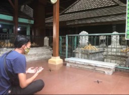 Makam Sunan Giri Gresik Kembali Dibuka, Ini Aturan Bagi Peziarah