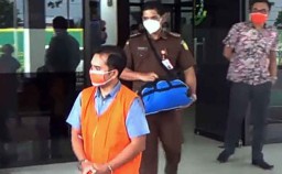 Mantan Pegawai BRI yang Tilap Rp 2,1 Miliar untuk Judi Divonis 6 Tahun Penjara