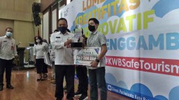 Disparta Beri Penghargaan pada Pemenang Lomba Kreativitas di Kota Batu