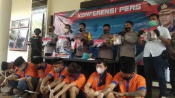 Akhir Tahun, Seorang Pengedar Sabu dan 6 Pengguna di Kota Batu Diciduk