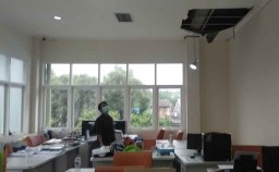 Atap Plafon Puskesmas di Batu Jebol, Ini Tanggapan Kadinkes