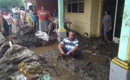 Rumah Warga di Dua Desa Probolinggo Tergenang Banjir Bercampur Lumpur