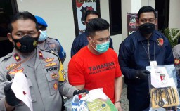Pengakuan Penusuk Pria di Depan Pusat Kebugaran Surabaya