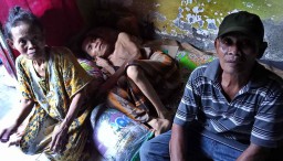 Kisah 3 Saudara asal Kota Gresik yang Hidup Memprihatinkan di Hari Tuanya
