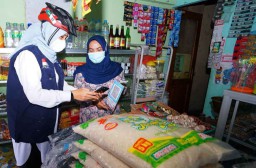 Banyuwangi Gelar Gerakan Belanja di Warung Tetangga dan Hasilnya Didonasikan