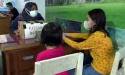 Kisah 2 Bocah Perempuan Sumbangkan Tabungan untuk Pengadaan Oksigen di Pacitan